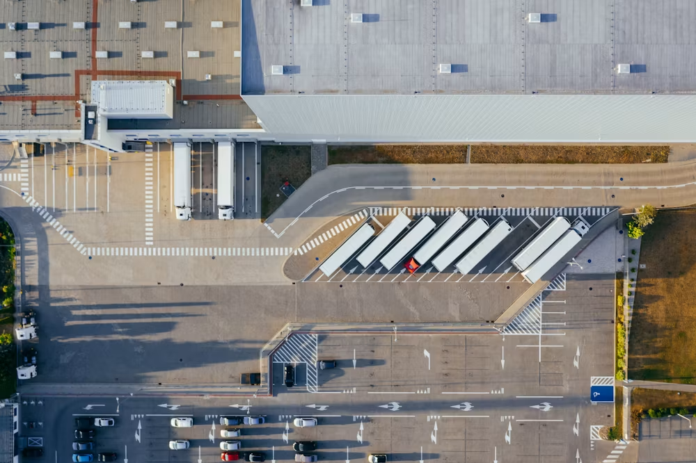 Warehouse distribution center